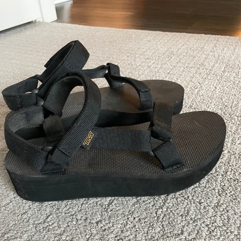 Teva FlatForm Universal Womens Platform Sandal (Size 9)